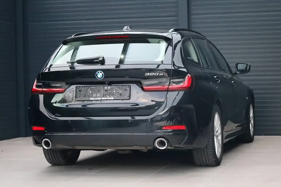 BMW 320 Touring - Thumbnail 9