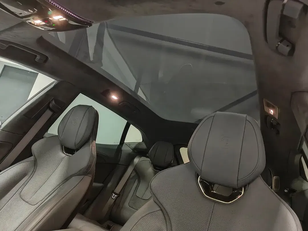 Lotus Eletre R - Thumbnail 13