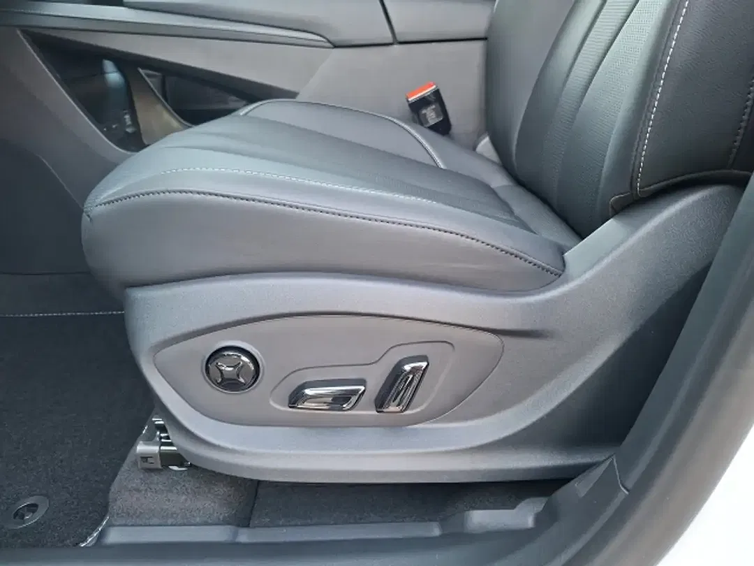 MG MGS9 PHEV Luxury - Thumbnail 12