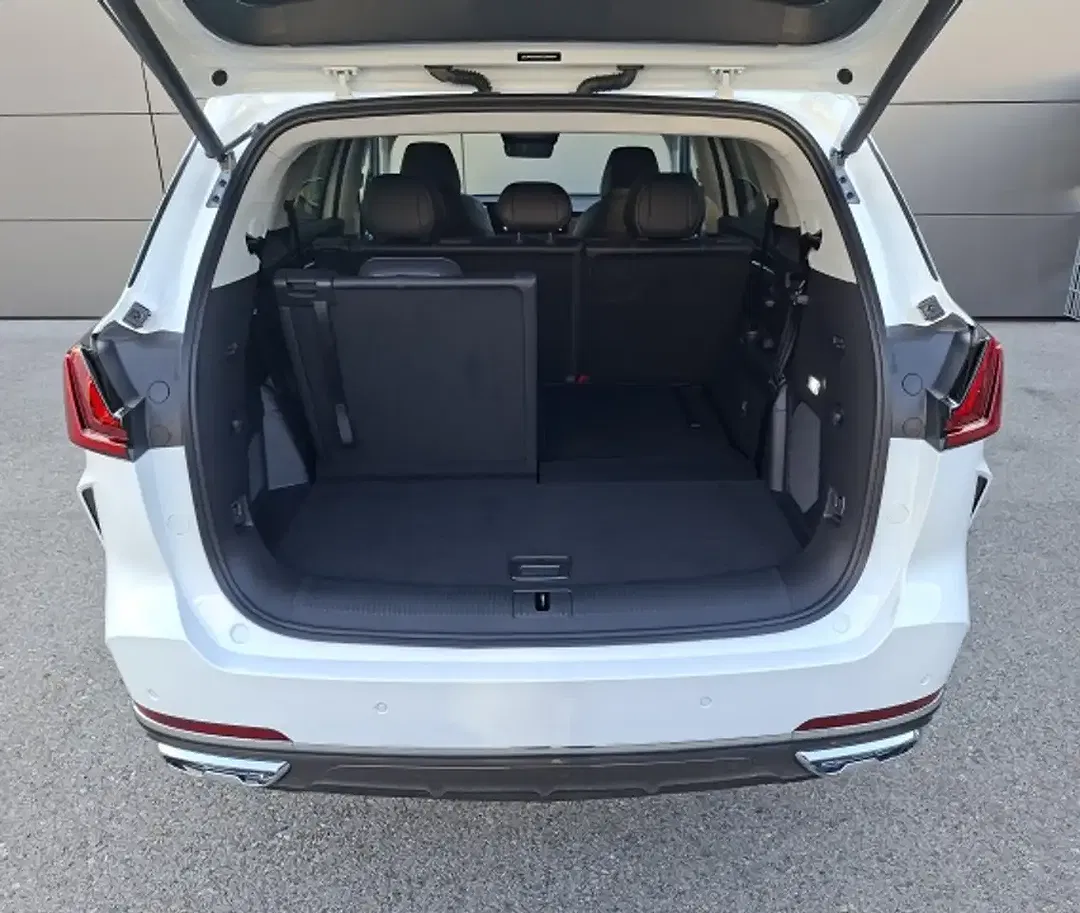 MG MGS9 PHEV Luxury - Thumbnail 9