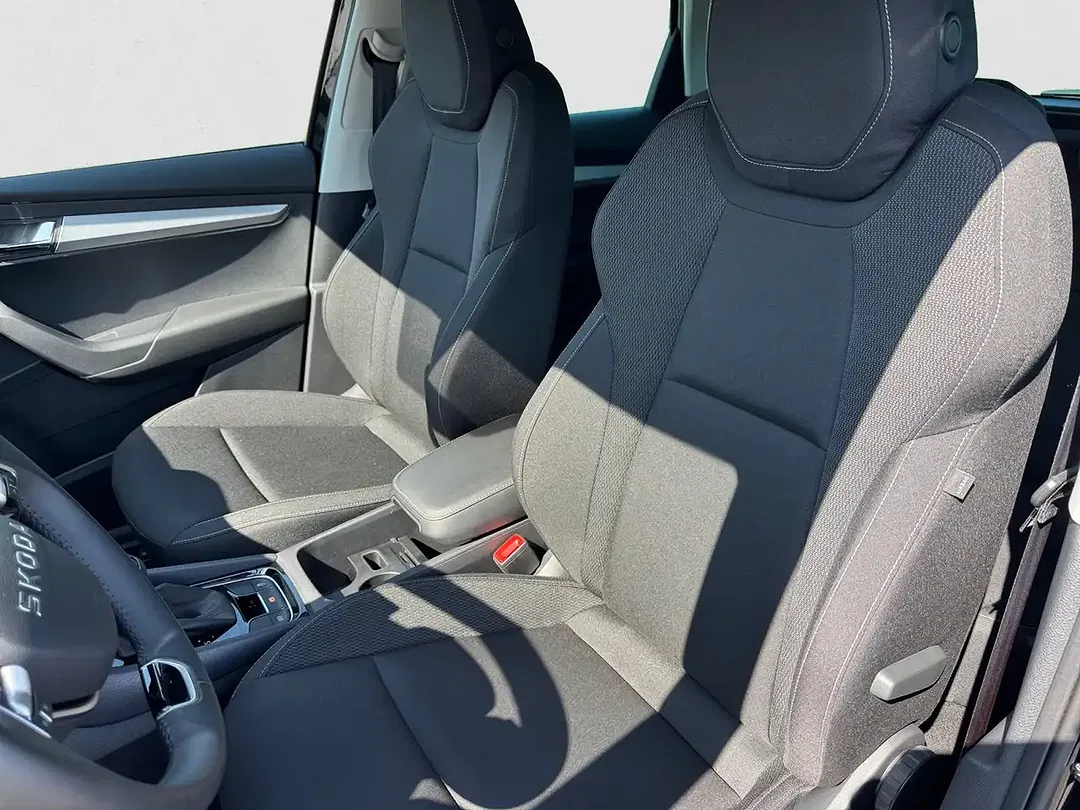 Skoda Karoq 1.5 TSI Selection - Thumbnail 8