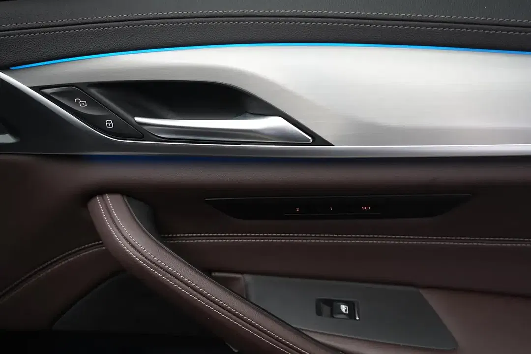 BMW 530 Touring Luxury Line - Thumbnail 11