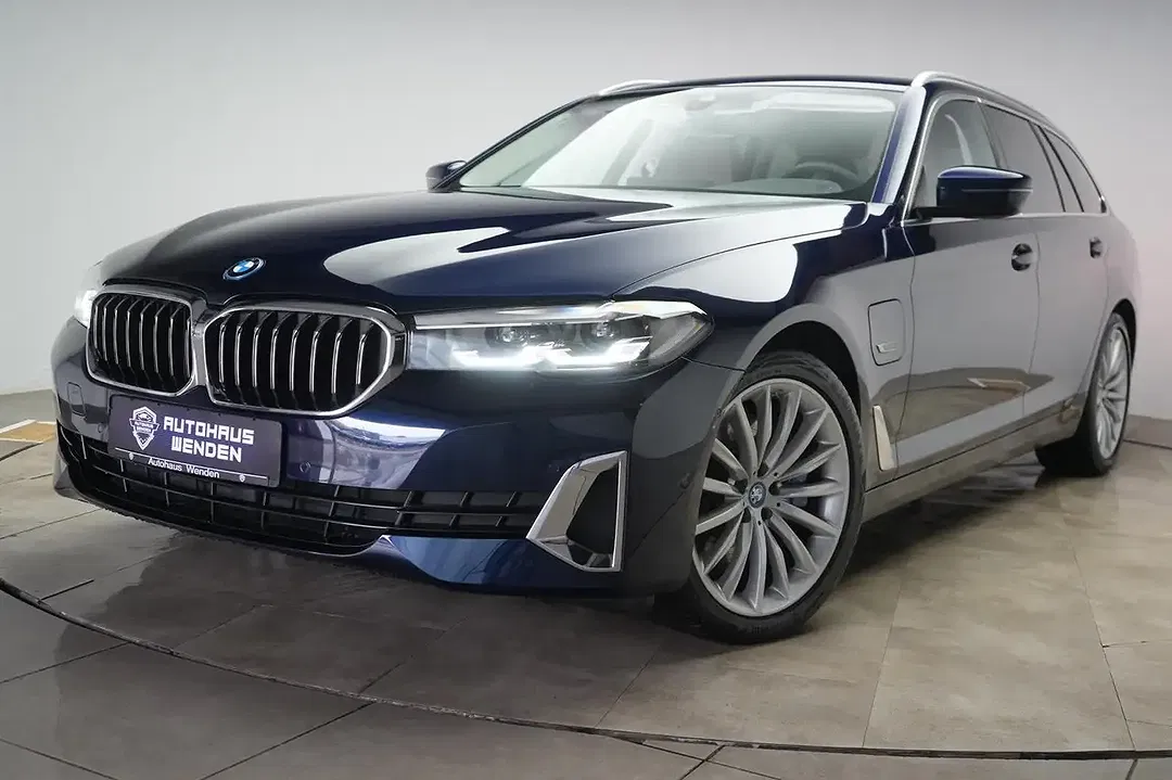 BMW 530 Touring Luxury Line - Thumbnail 3