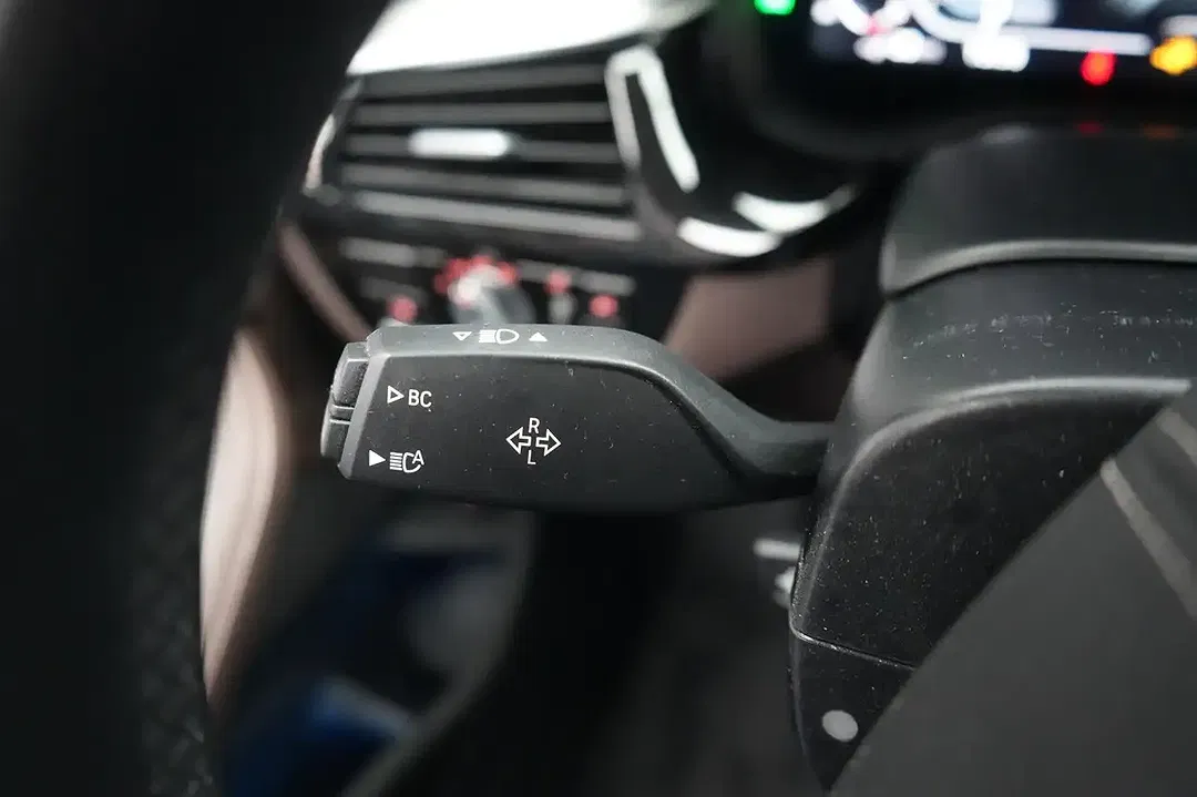 BMW 530 Touring Luxury Line - Thumbnail 32