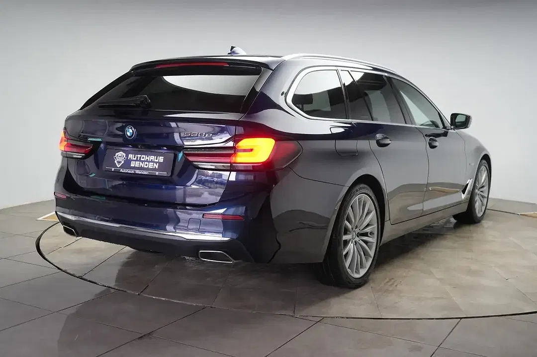 BMW 530 Touring Luxury Line - Thumbnail 6