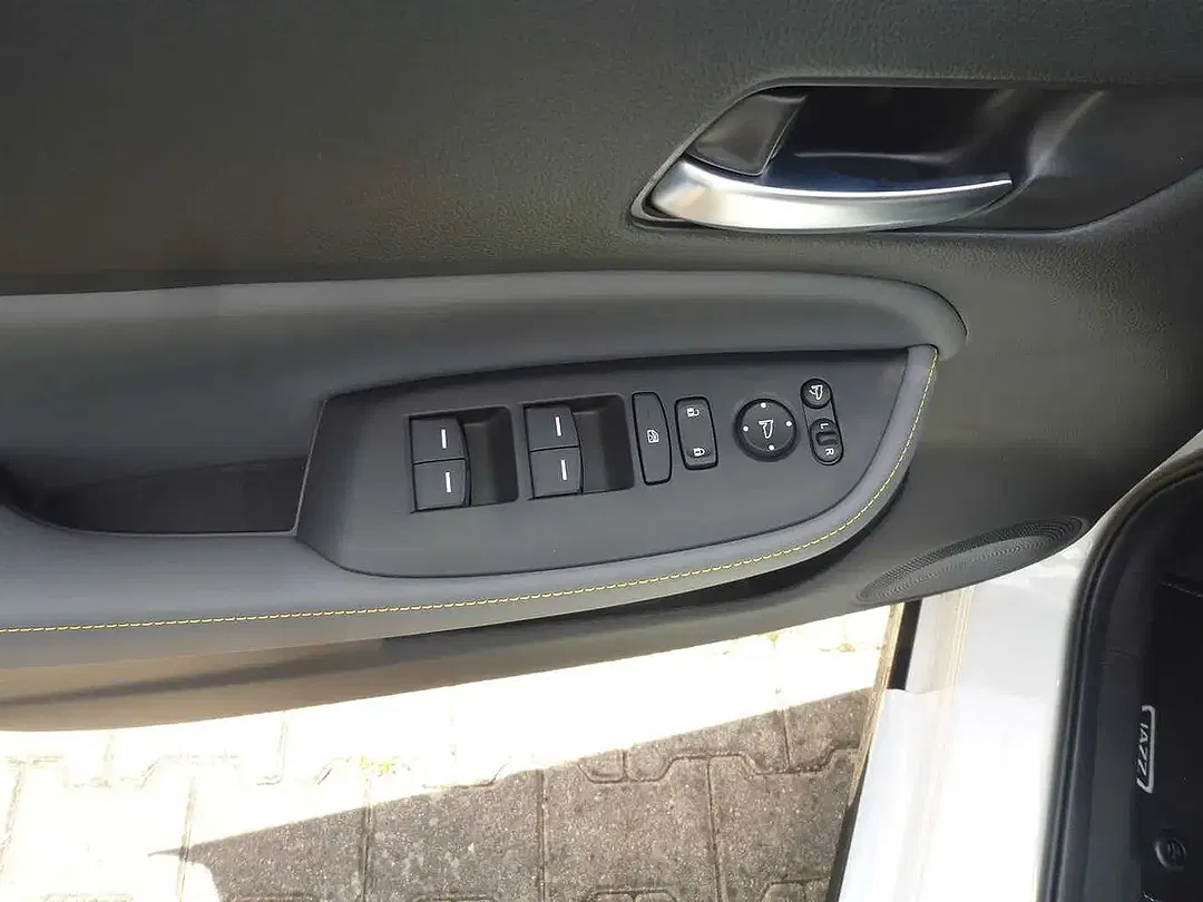 Honda Jazz 1.5 Hybrid e:HEV i-MMD Advance Sport - Thumbnail 10