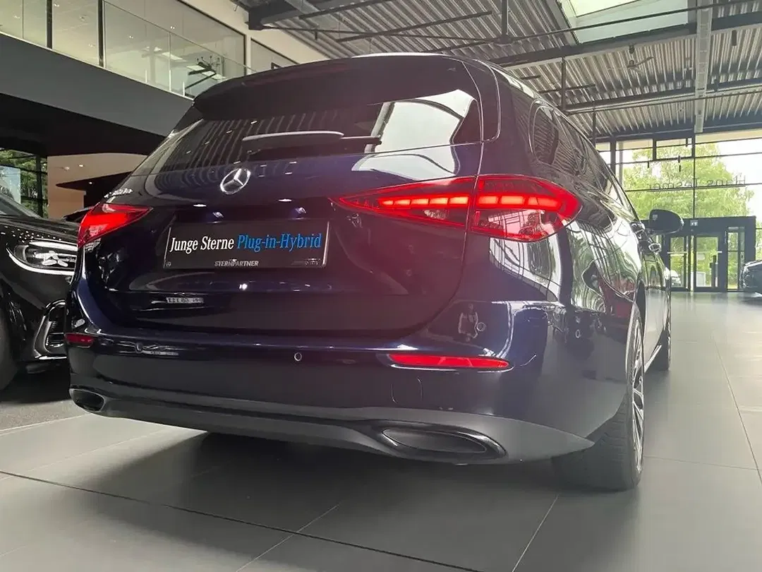 Mercedes-Benz C 300 Night - Thumbnail 11