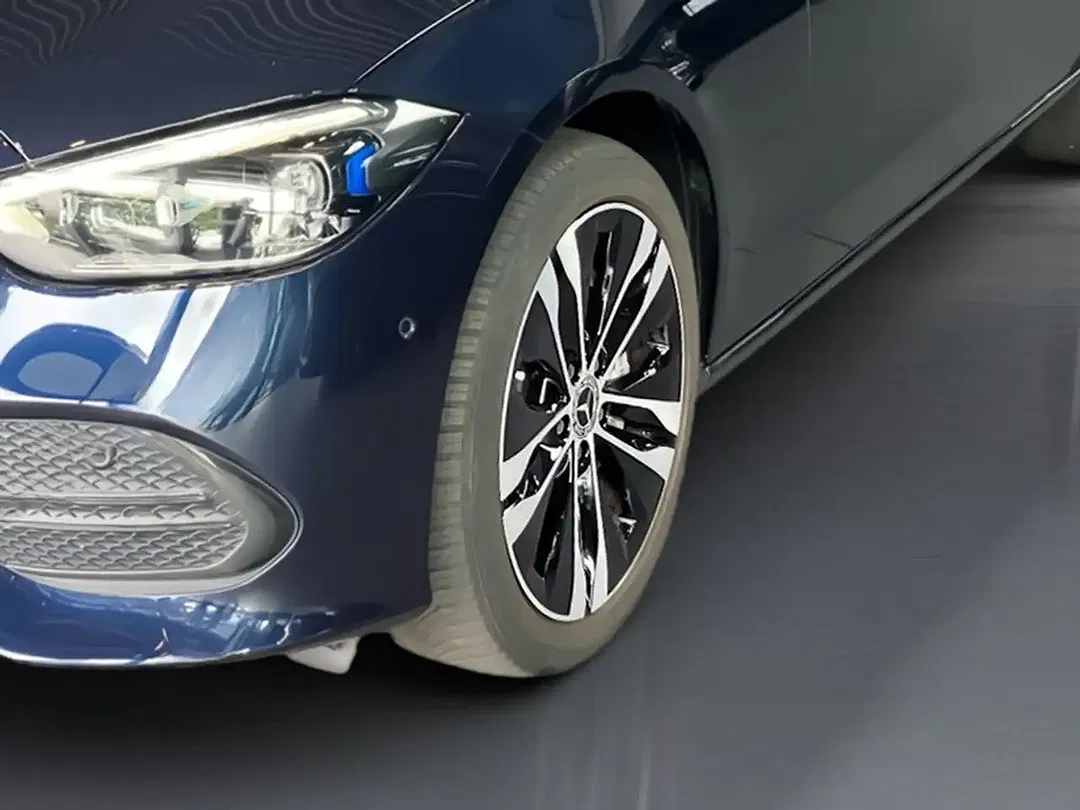 Mercedes-Benz C 300 Night - Thumbnail 3