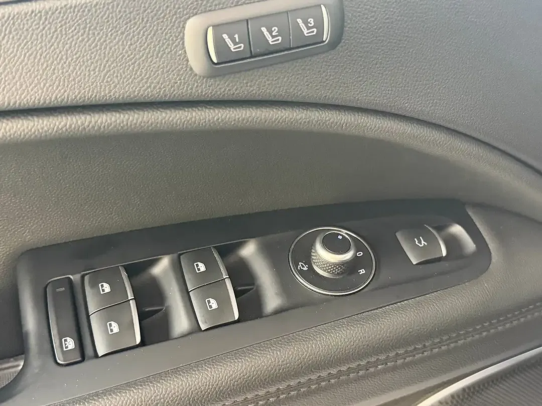 Alfa Romeo Stelvio Q4 Ti - Thumbnail 12