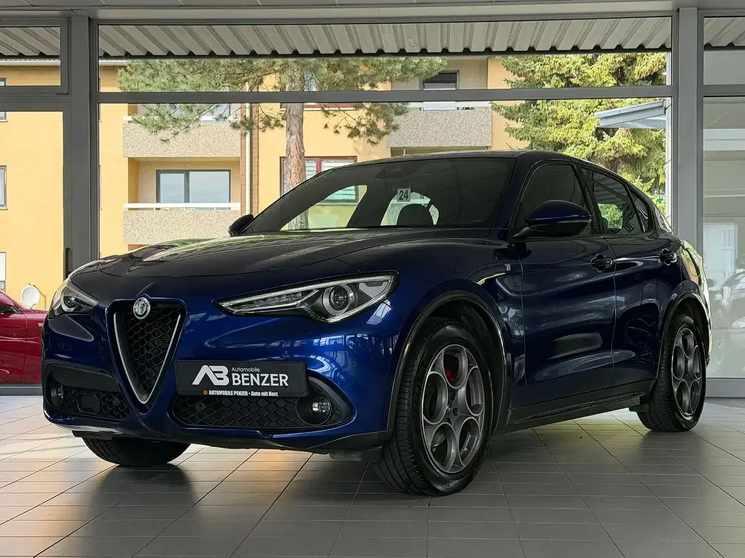 Alfa Romeo Stelvio Q4 Ti - Thumbnail 4