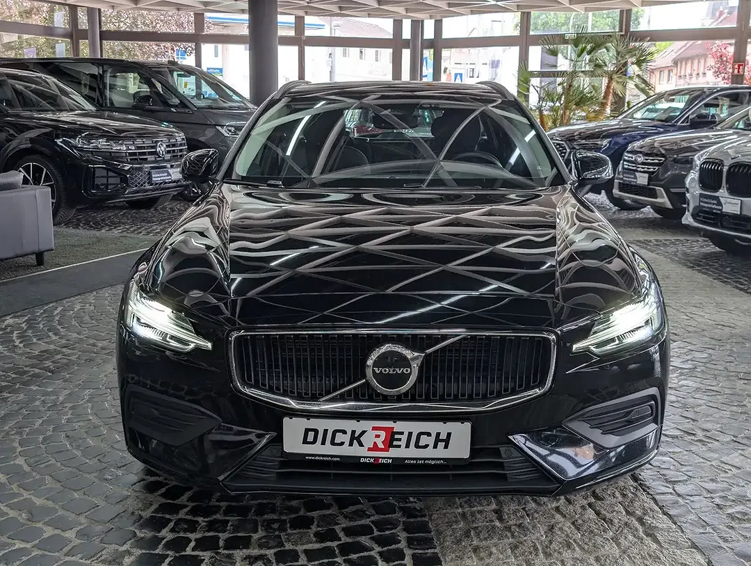 Volvo V60 B3 2.0 MHEV Core - foto 2