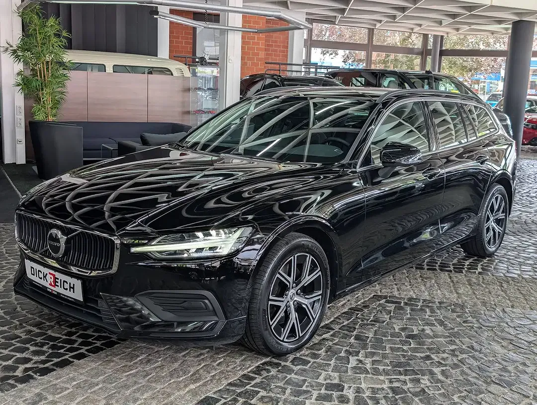 Volvo V60 B3 2.0 MHEV Core - Thumbnail 3