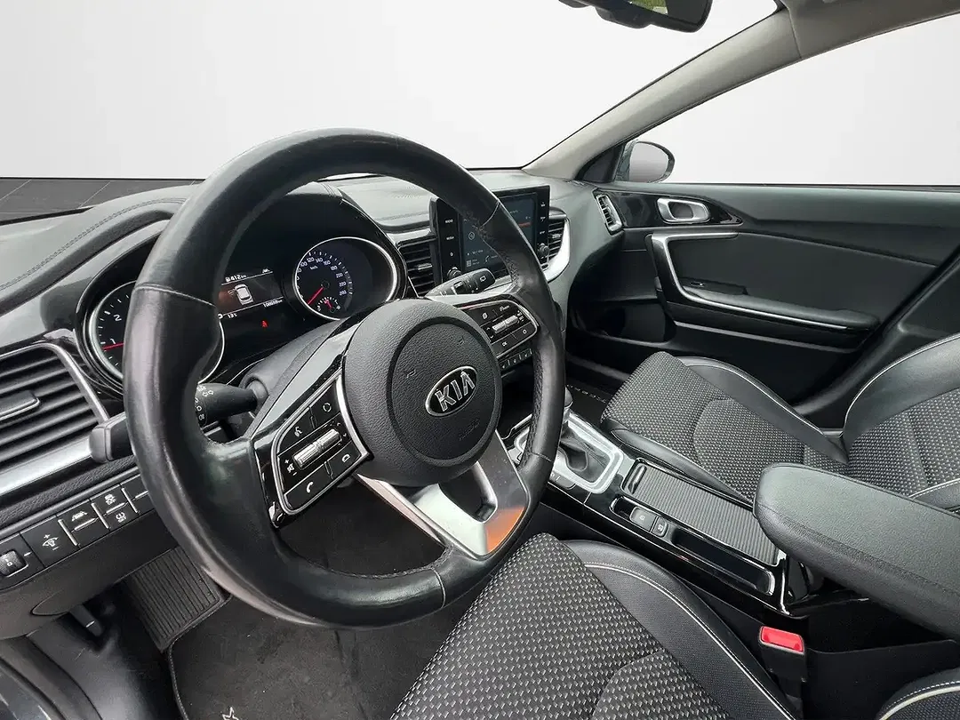 Kia XCeed AMT Vision - Thumbnail 10