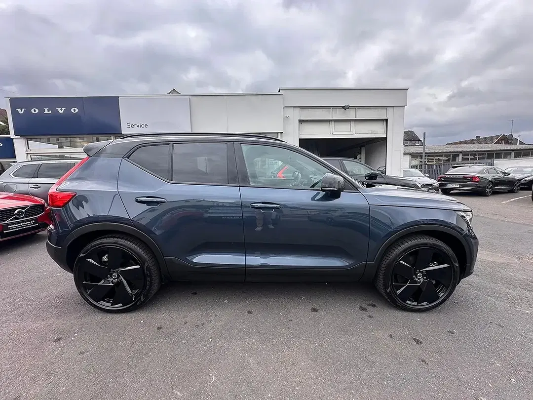 Volvo EX40 Ultra Black Edition - Thumbnail 6