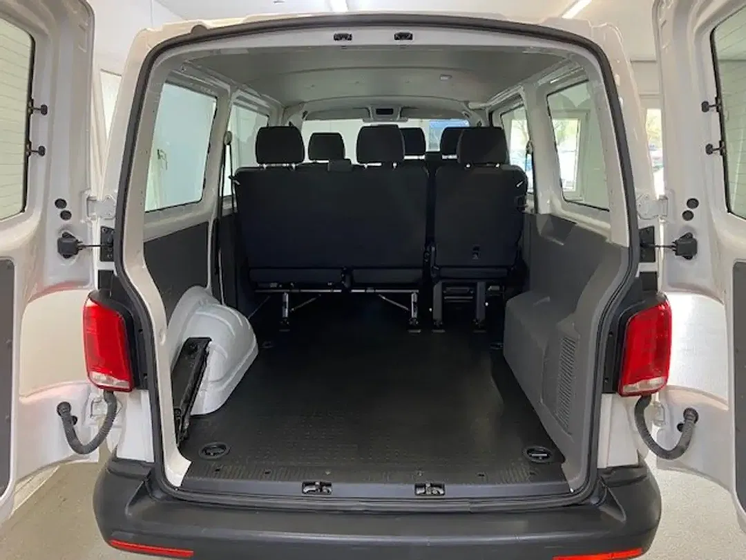 Volkswagen T6.1 Kombi 2.0 TDI - Thumbnail 7