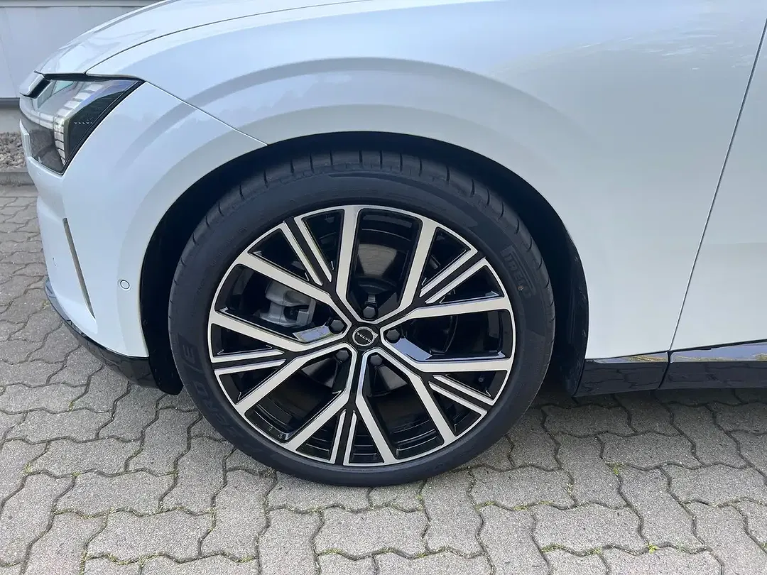 Volvo ES90 Single Motor Extended Range Ultra - Thumbnail 8