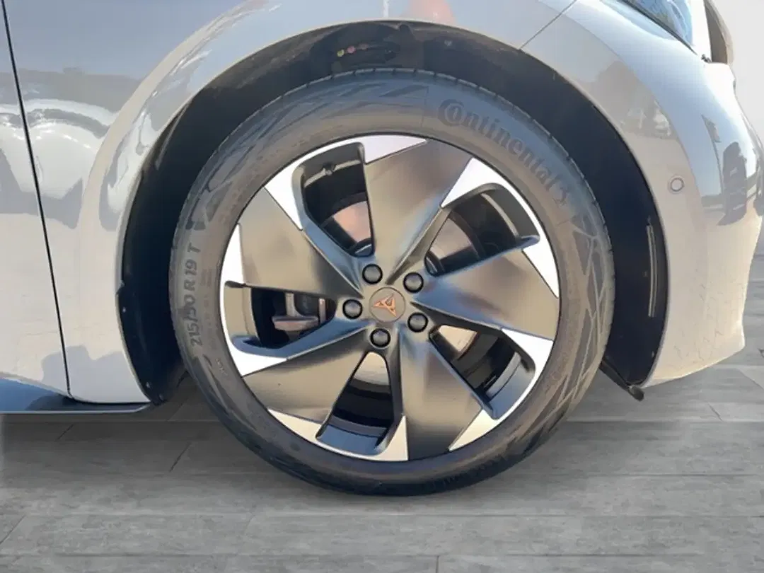 CUPRA Born - Thumbnail 7