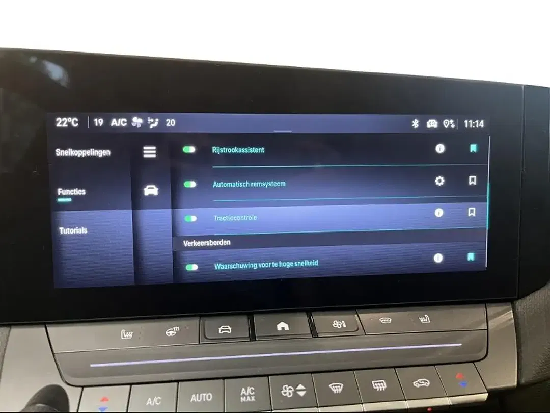 Opel Astra Ultimate - Thumbnail 37