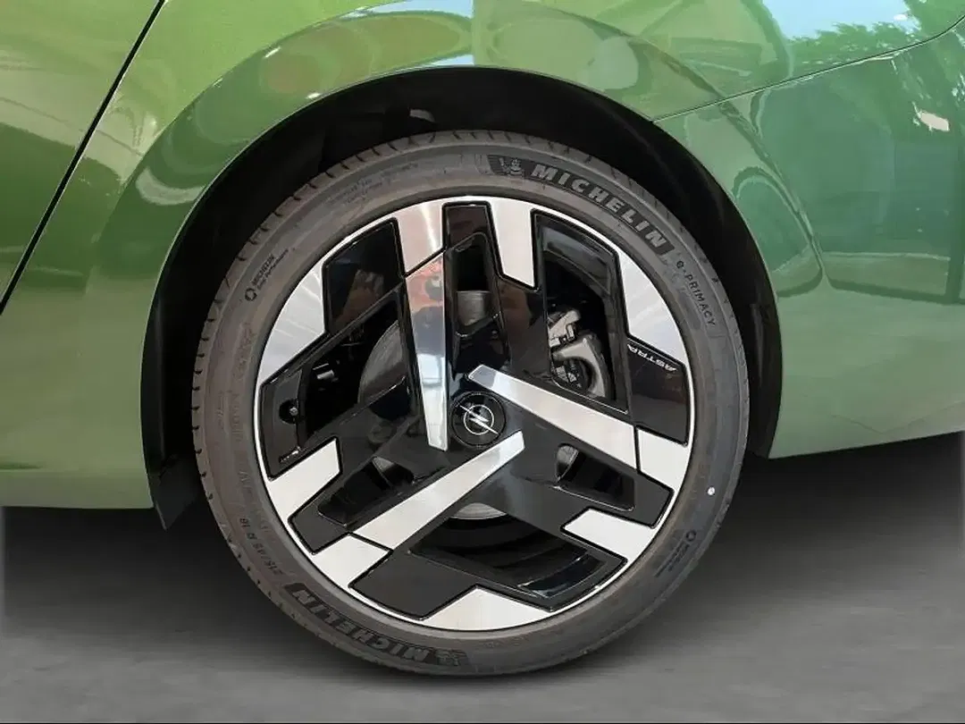 Opel Astra Ultimate - Thumbnail 9