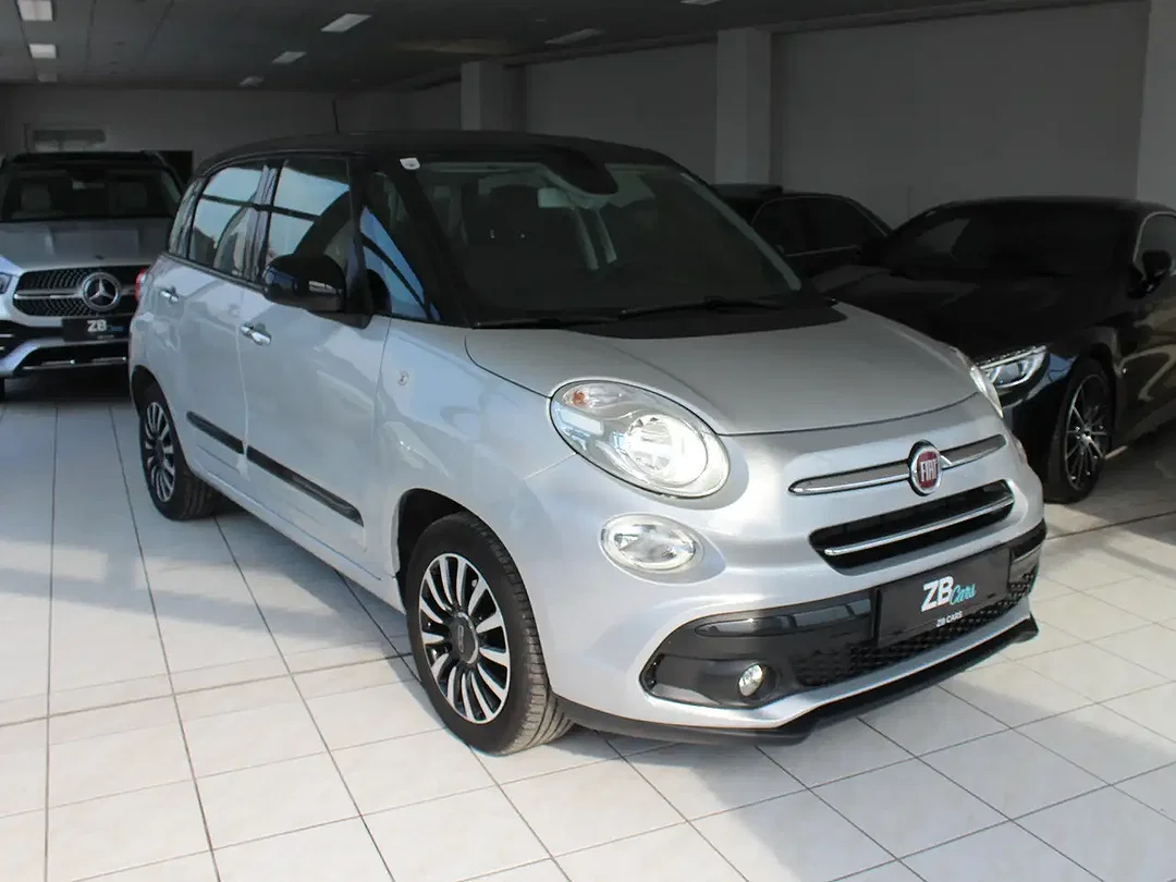 Fiat 500L 120th - Afbeelding 1