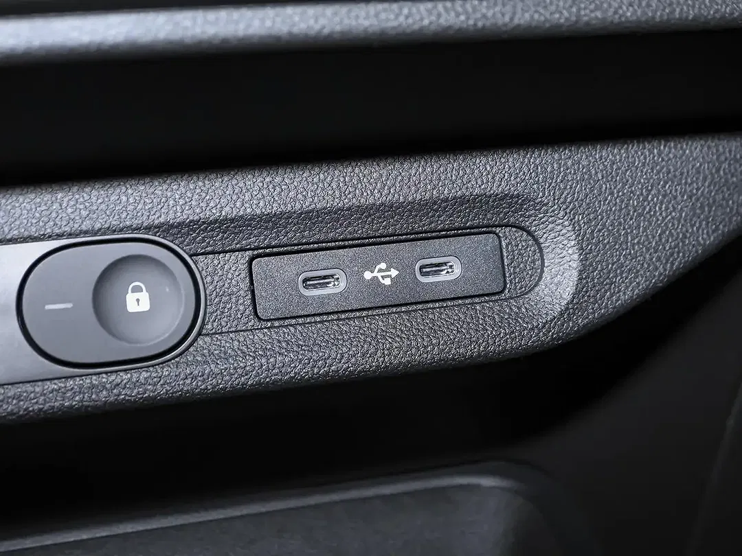 Renault Twingo E-Tech Techno - Thumbnail 13