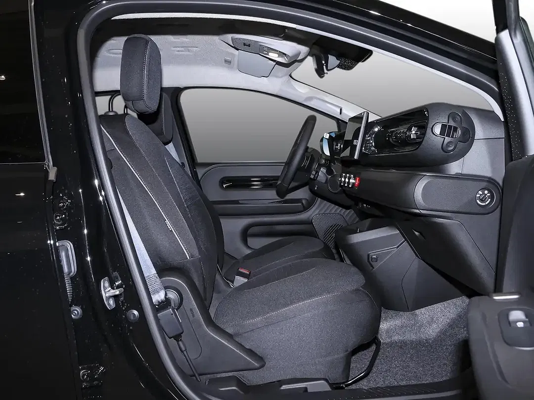 Renault Twingo E-Tech Techno - Thumbnail 4