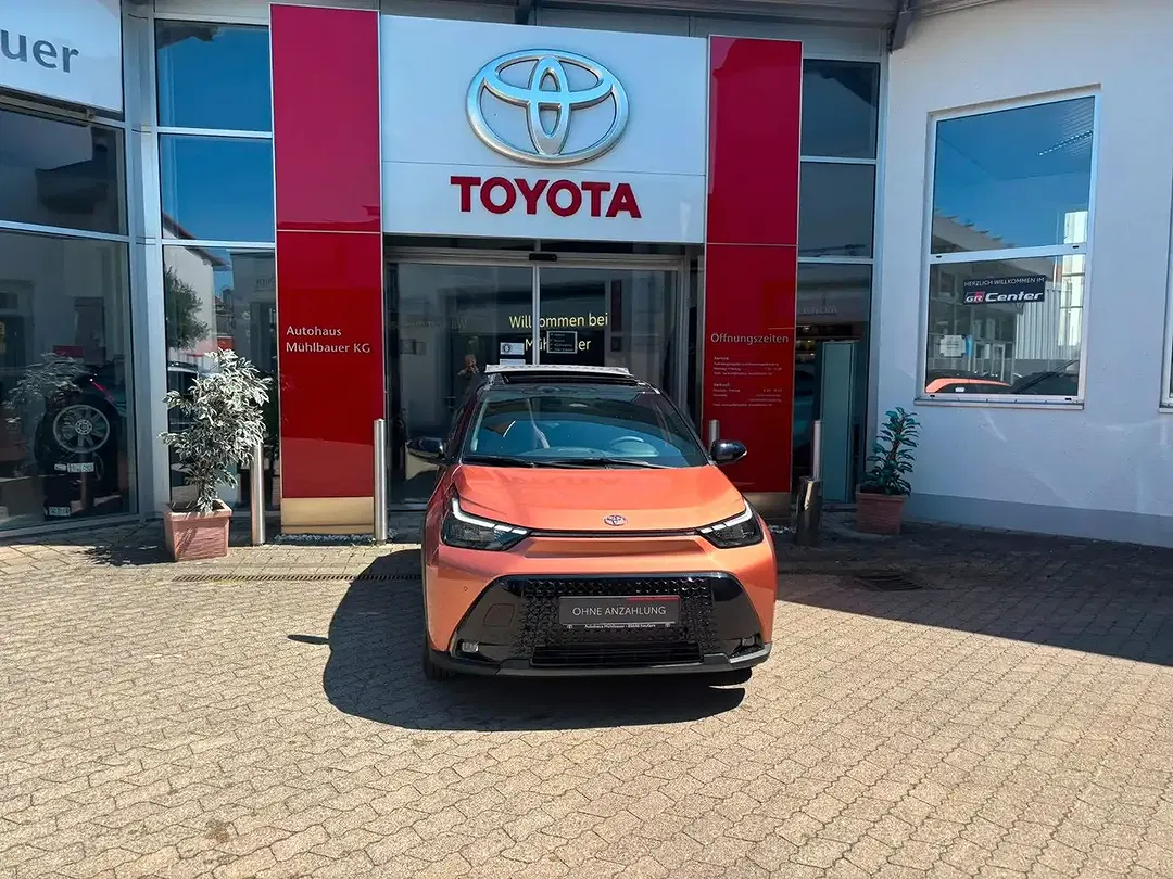 Toyota Aygo Hybrid Lounge - foto 2