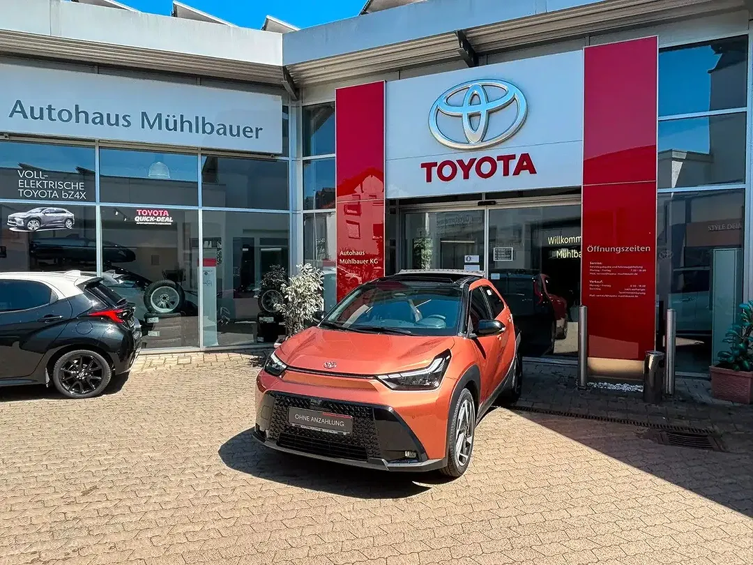 Toyota Aygo Hybrid Lounge - Thumbnail 9