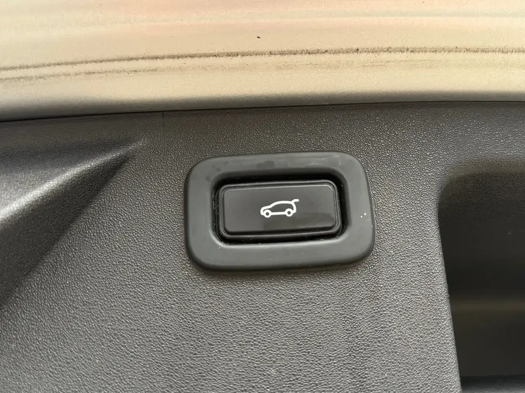 Land Rover Discovery Sport 2.0 4x4 R-Dynamic - Thumbnail 10