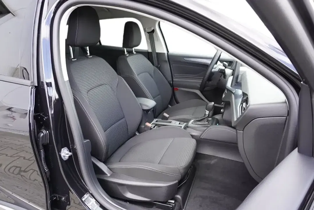 Ford Focus 1.0 Active X - Thumbnail 11