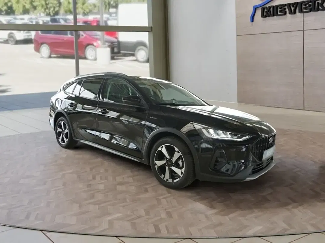 Ford Focus 1.0 Active X - Thumbnail 4