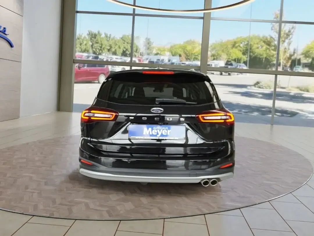 Ford Focus 1.0 Active X - Thumbnail 6