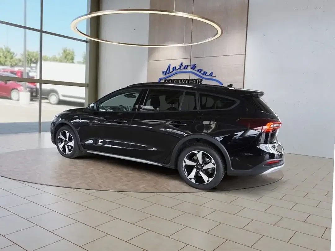 Ford Focus 1.0 Active X - Thumbnail 7
