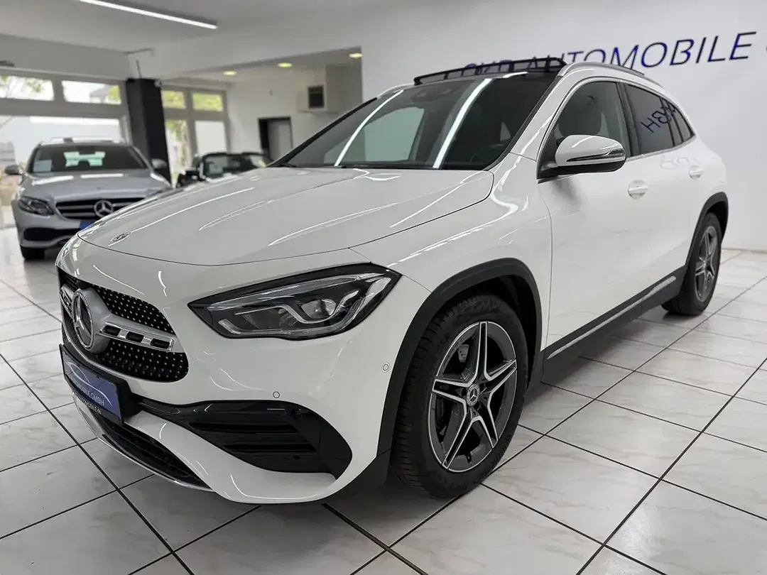 Mercedes-Benz GLA 200 MBUX AMG Line - Thumbnail 5