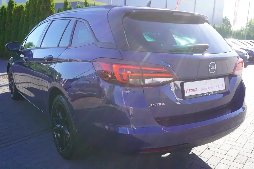 Opel Astra 1.2 Ultimate - Afbeelding 1