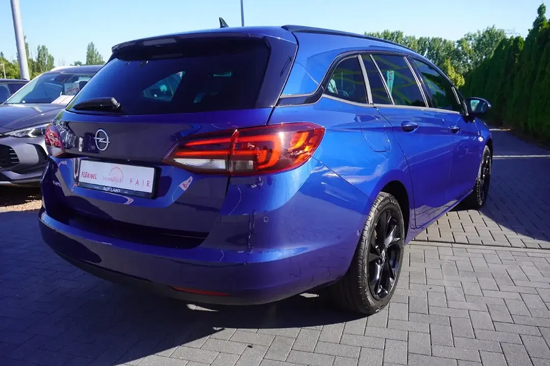 Opel Astra 1.2 Ultimate - Thumbnail 3
