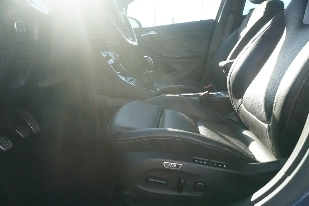 Opel Astra 1.2 Ultimate - Thumbnail 8