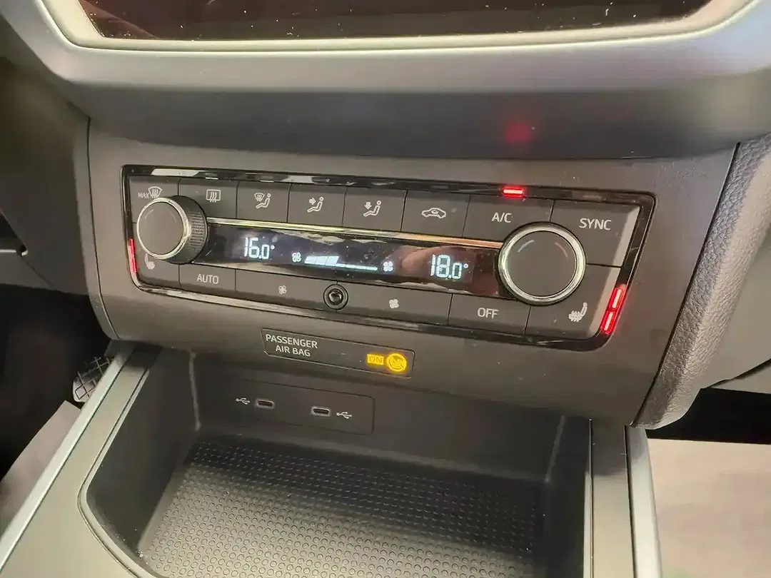SEAT Arona 1.0 TSI - Thumbnail 11