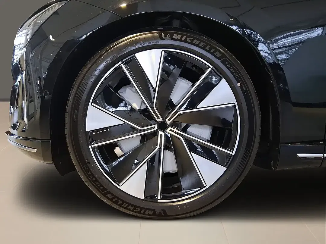 Volvo ES90 Single Motor Extended Range Ultra - Thumbnail 11