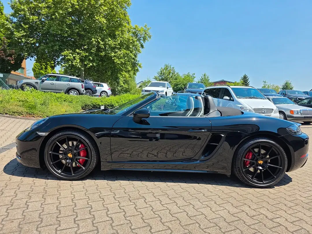 Porsche Boxster 4.0 PDK GTS - Thumbnail 13