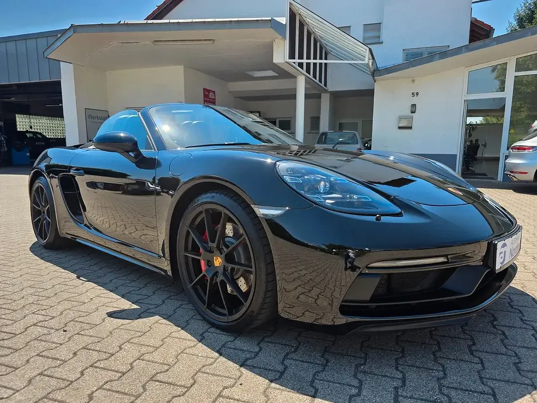 Porsche Boxster 4.0 PDK GTS - Thumbnail 3
