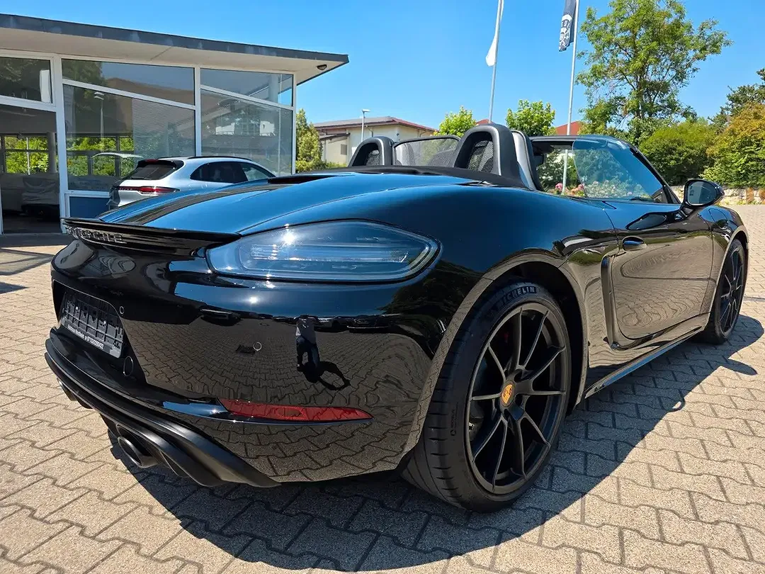 Porsche Boxster 4.0 PDK GTS - Thumbnail 5