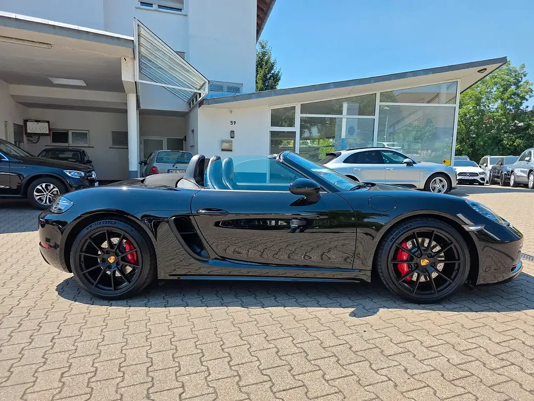 Porsche Boxster 4.0 PDK GTS - Thumbnail 8