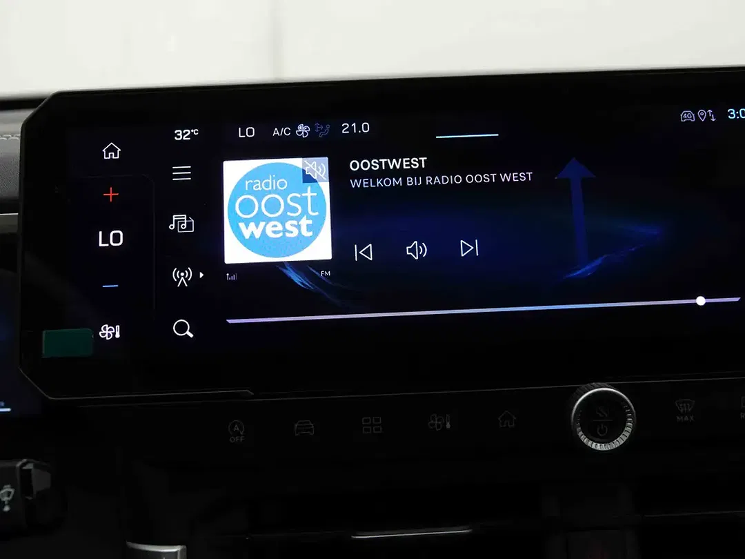 Jeep Compass e-Hybrid Summit - Thumbnail 13
