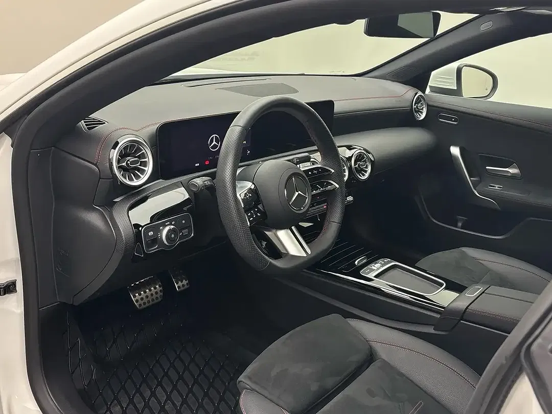 Mercedes-Benz CLA 200 AMG Premium - Thumbnail 12