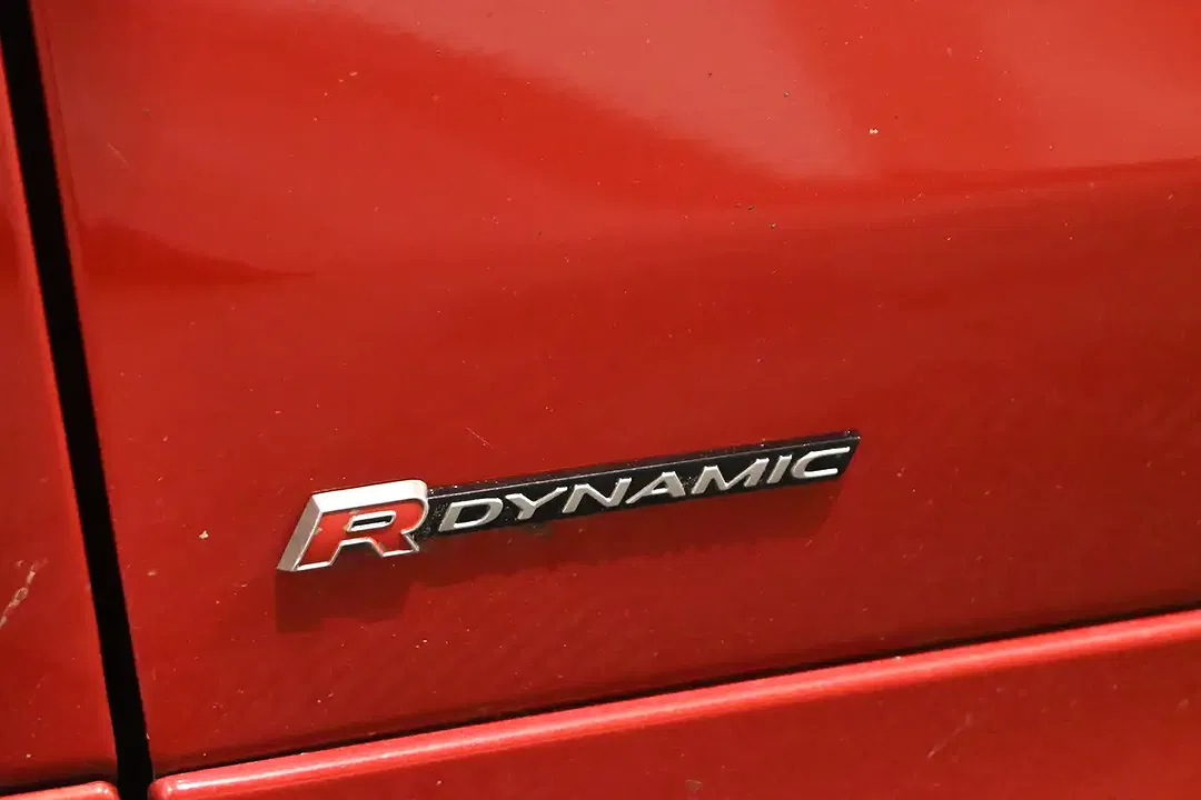 Land Rover Discovery Sport 2.0 Td4 4x4 R-Dynamic - Thumbnail 10