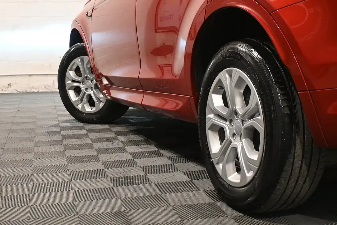 Land Rover Discovery Sport 2.0 Td4 4x4 R-Dynamic - Thumbnail 9