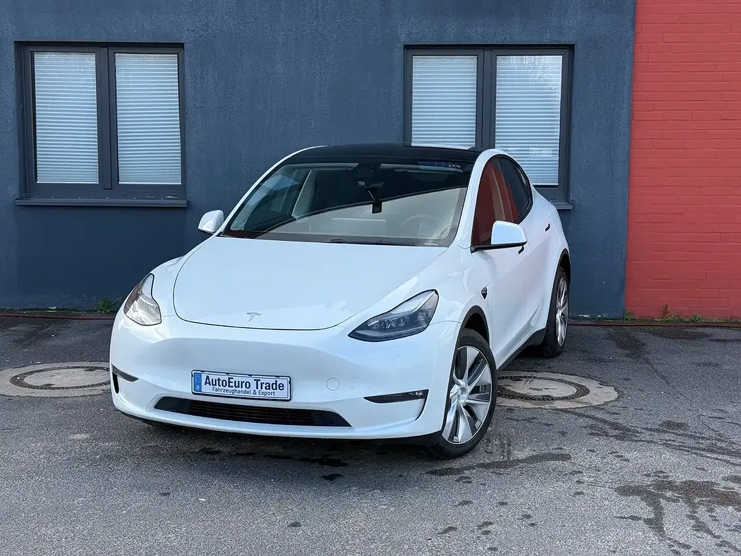 Tesla Model Y AWD Long Range - foto 2