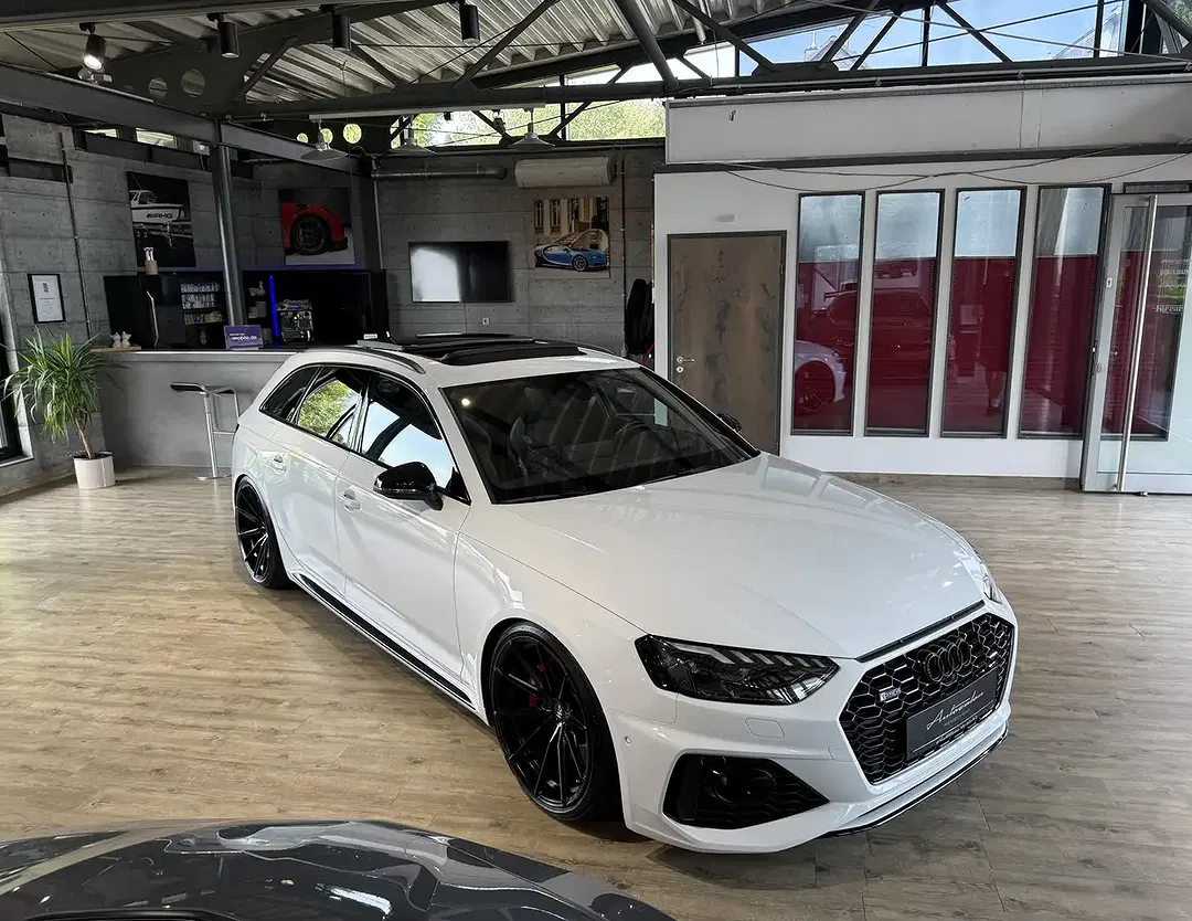 Audi RS4 2.9 TFSI quattro - Thumbnail 10
