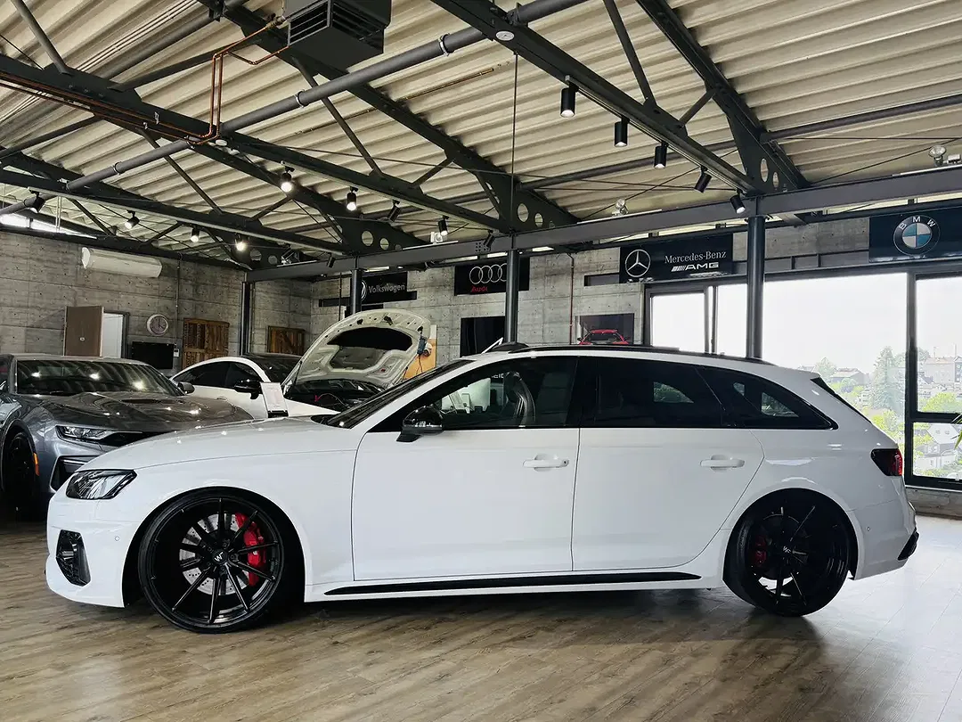 Audi RS4 2.9 TFSI quattro - Thumbnail 3